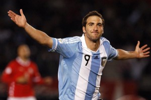  J9九游会平台-东契奇誓言用休赛期汗水回应质疑，统治力与体型管理的双重进化